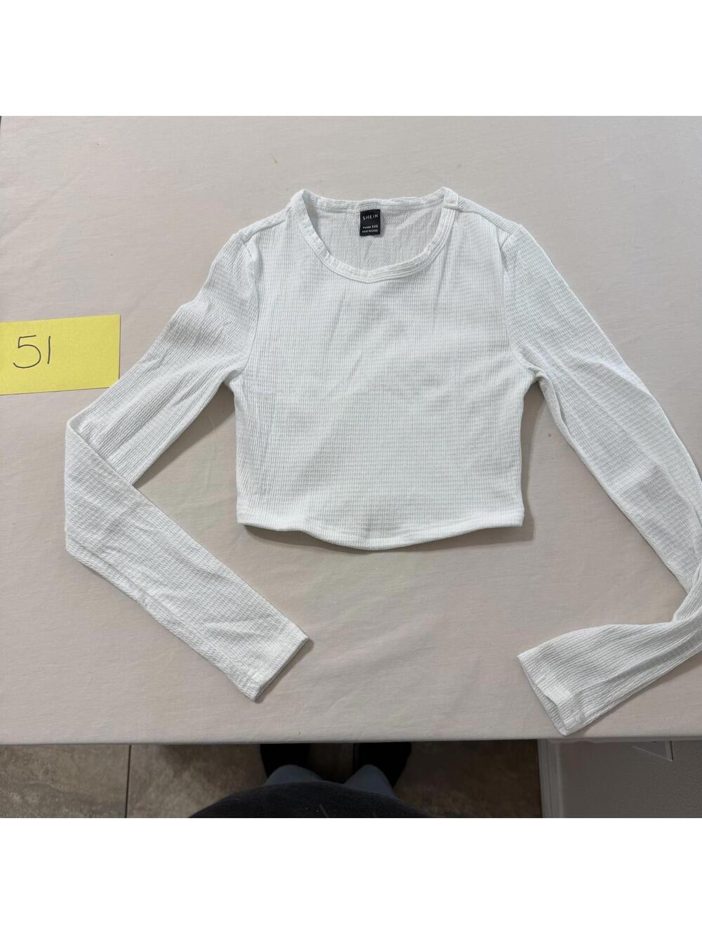 SHEIN Petite XXS White Long Sleeve Cropped Top